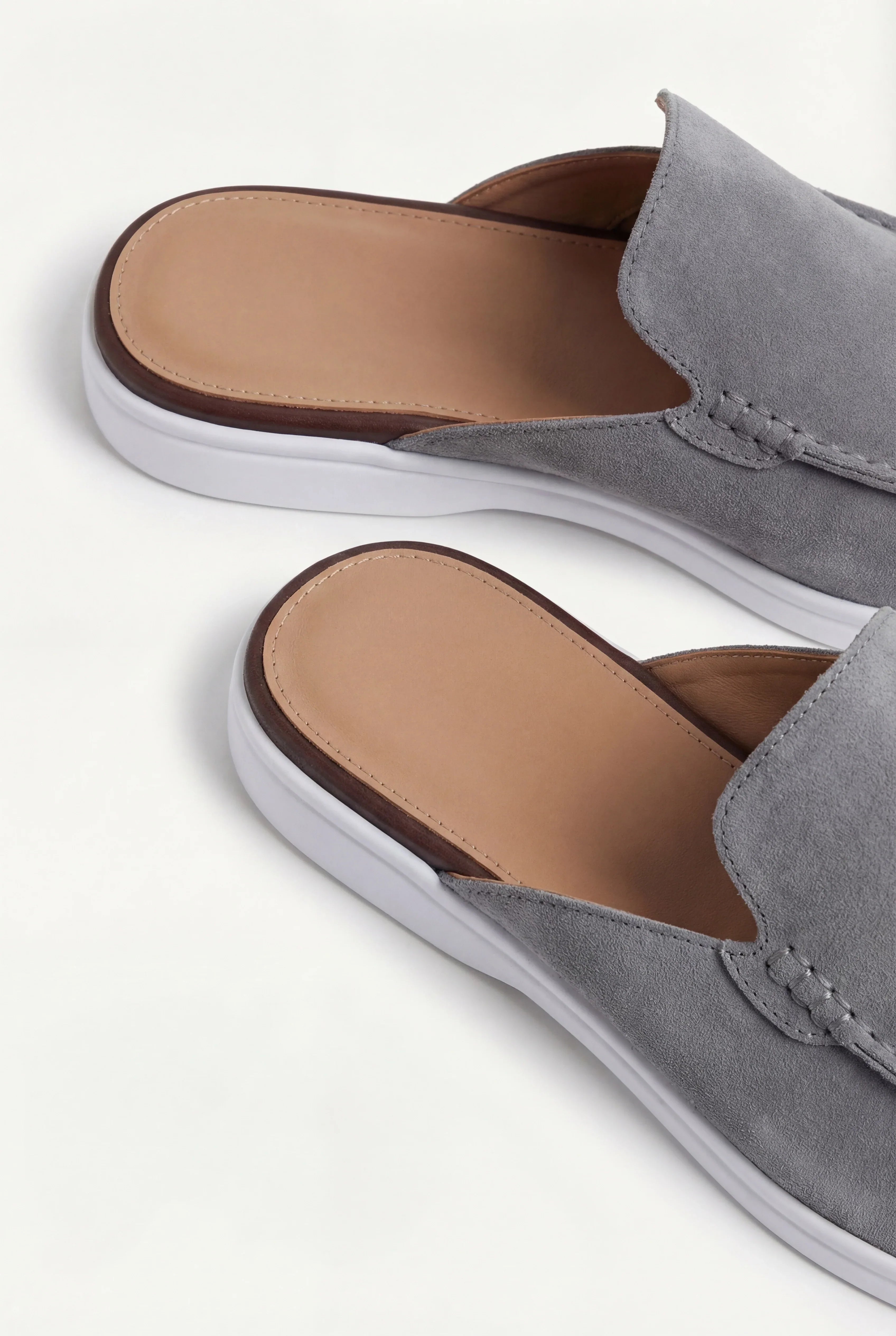 Grey Suède Yacht Mule